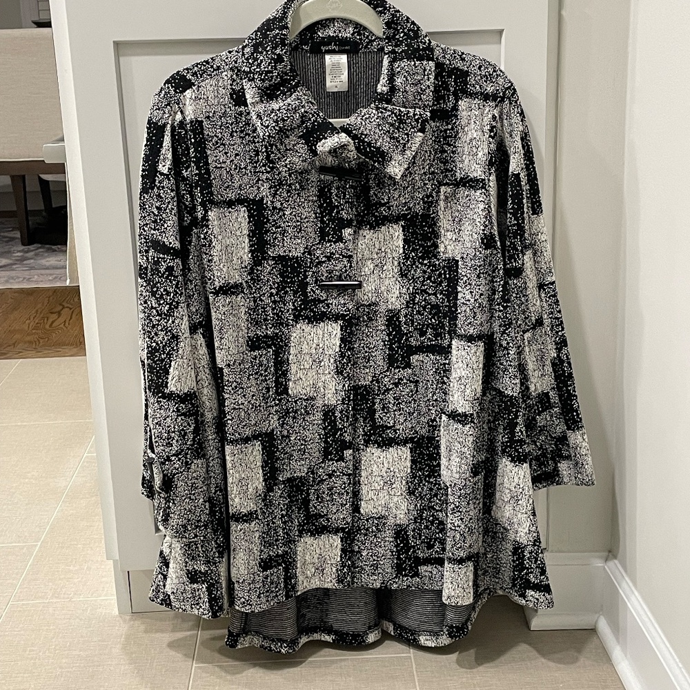Yushi Jacket XL n Black/Creamy White